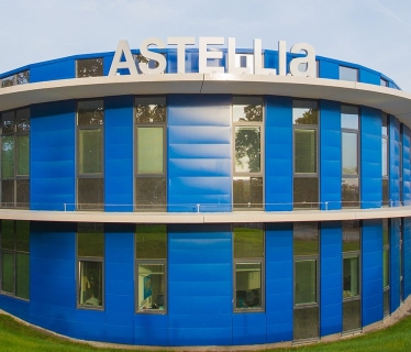 ASTELLIA-1-bleu-exterieur-stjacques.jpg